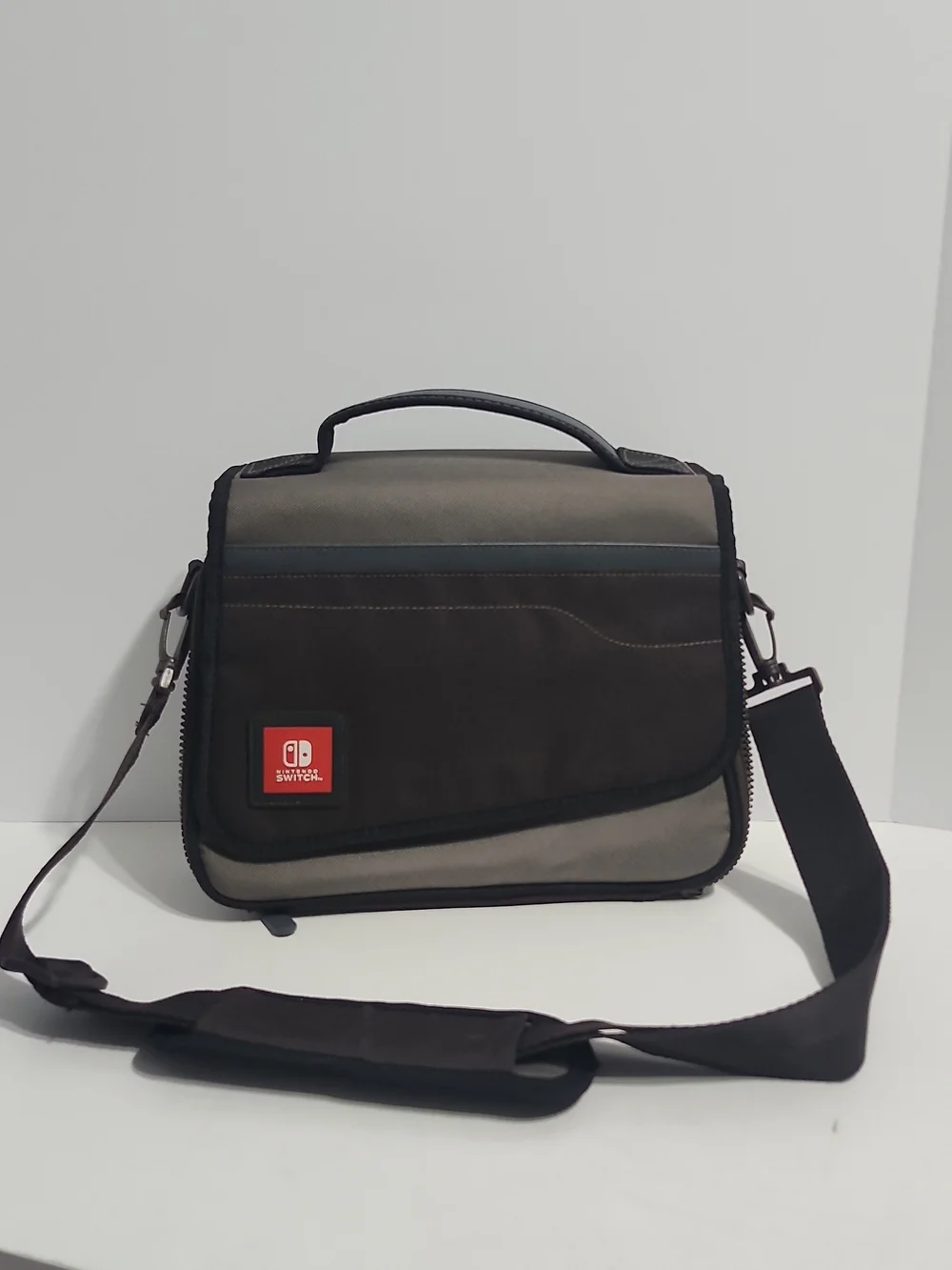 Nintendo Two-Tone Gray and Black Messenger Bag